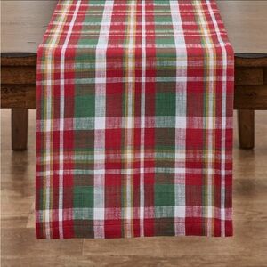Holiday Green/Red Plaid Table Runner